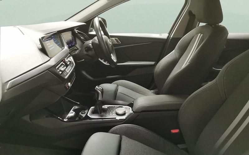 Used BMW 118 Sport Line 136 HP (100 kW) 2023 Black Hatchback