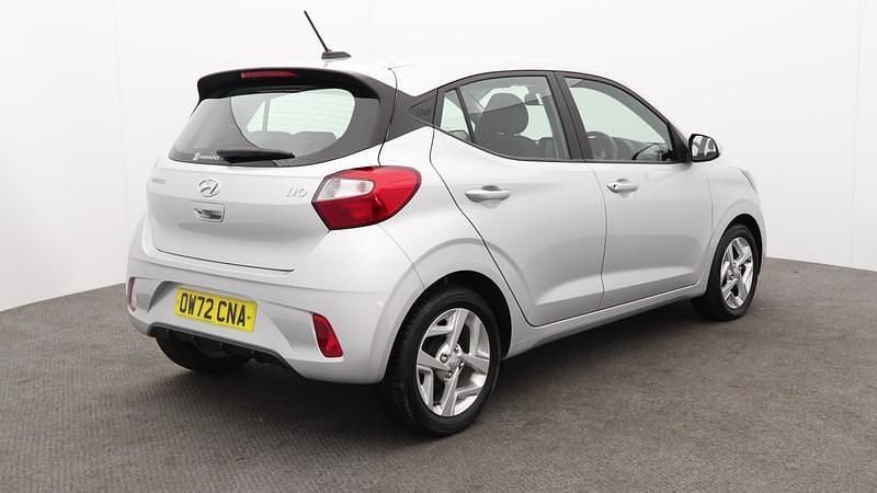 Used Hyundai i10 SE 84 HP (61 kW) 2022 Silver Hatchback