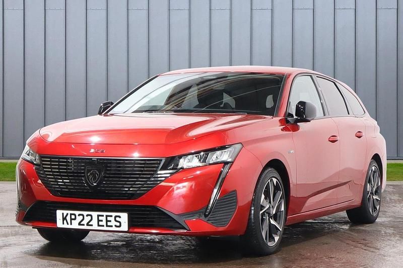 Used Peugeot 308 SW Allure Premium 178 HP (130 kW) 2022 Red Estate