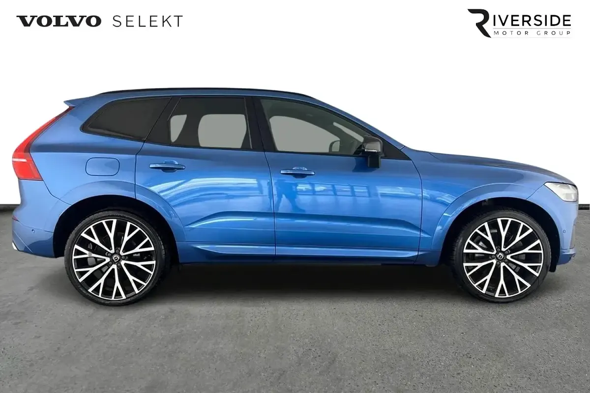 Used Volvo XC60 R-Design Pro 390 HP (286 kW) 2020 Blue SUV