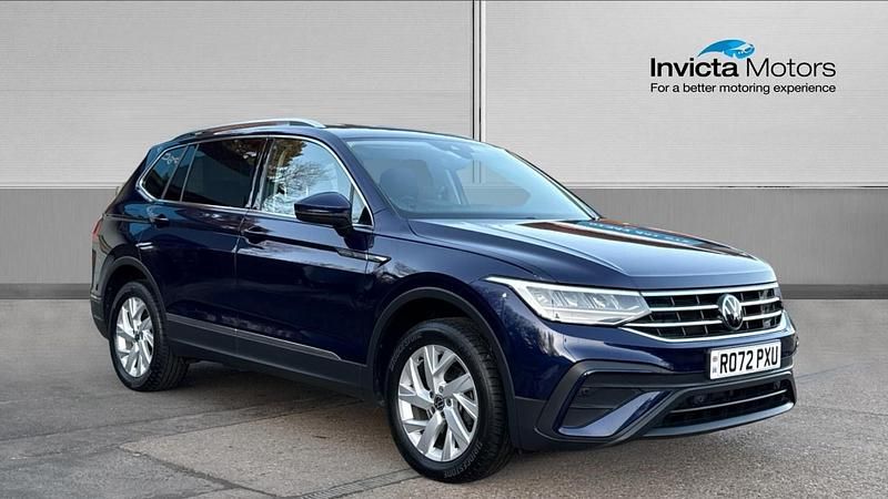 Used VW Tiguan Life 150 HP (110 kW) 2022 Blue metallic SUV