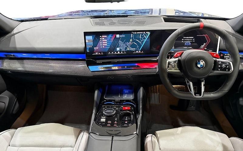 New BMW M5 727 HP (534 kW) 2026 Estate