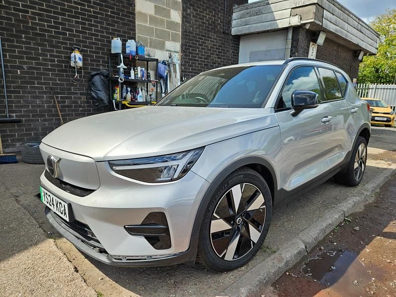 Silver Used 2024 Volvo XC40 Core SUV | £13,995 - Image 1/4