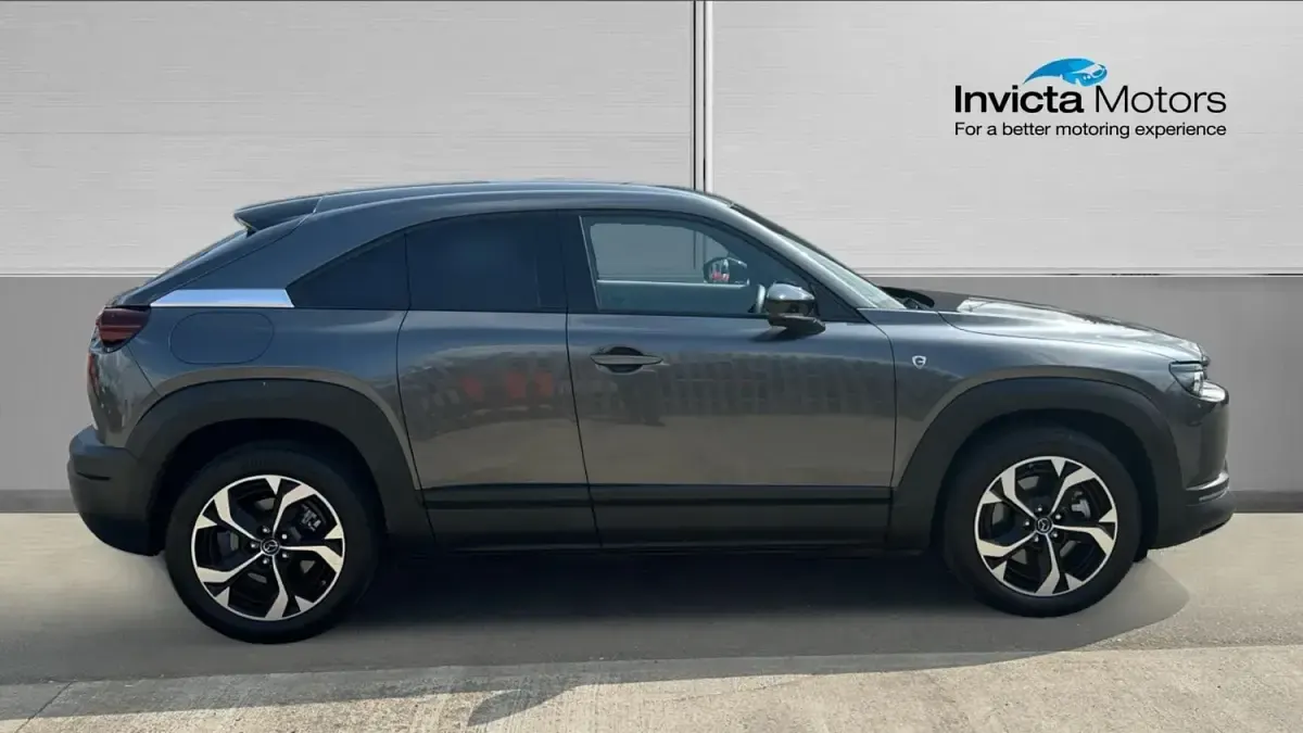 Usado Mazda MX30 Exclusive-Line 170 HP (125 kW) 2025 Cinzento SUV