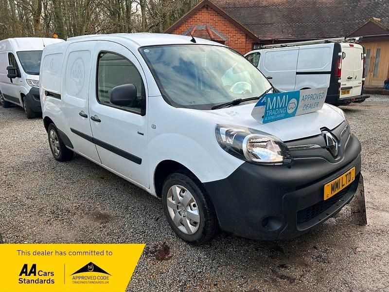 Used Renault Kangoo Business 44 kW (60 HP) 2019 White MPV