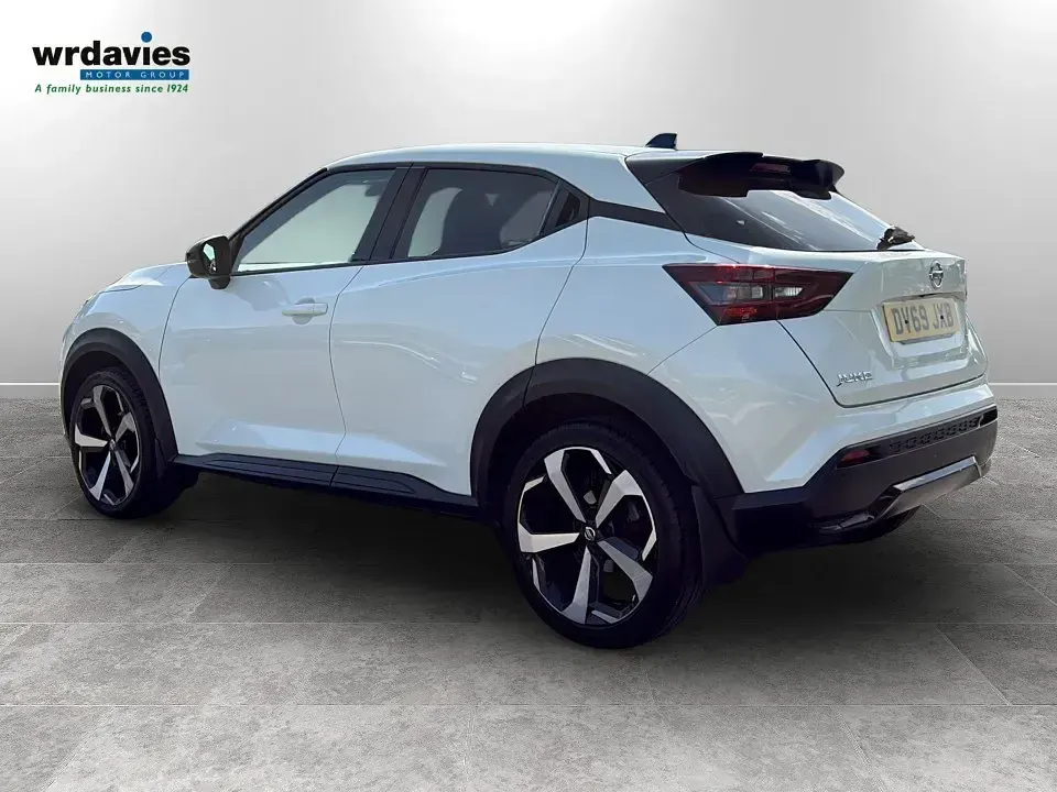 Used Nissan Juke N-Connecta 117 HP (86 kW) 2019 Storm white SUV