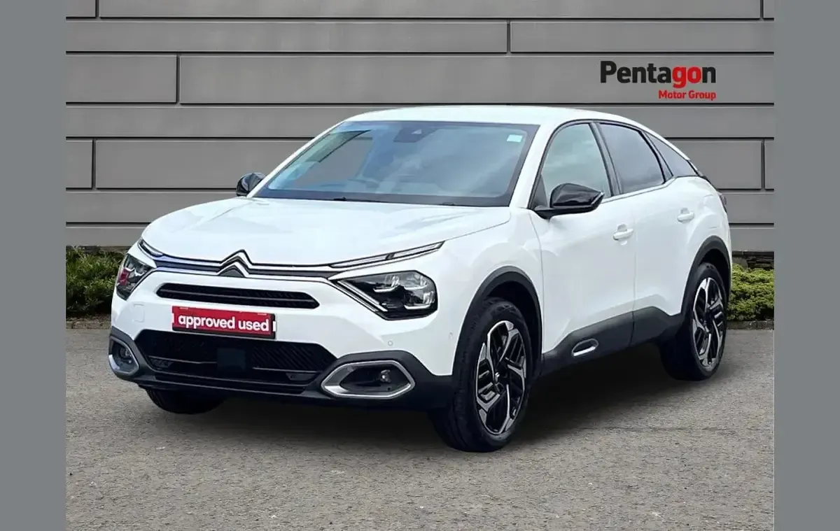 Used Citroën C4 PureTech 128 HP (94 kW) 2023 White SUV