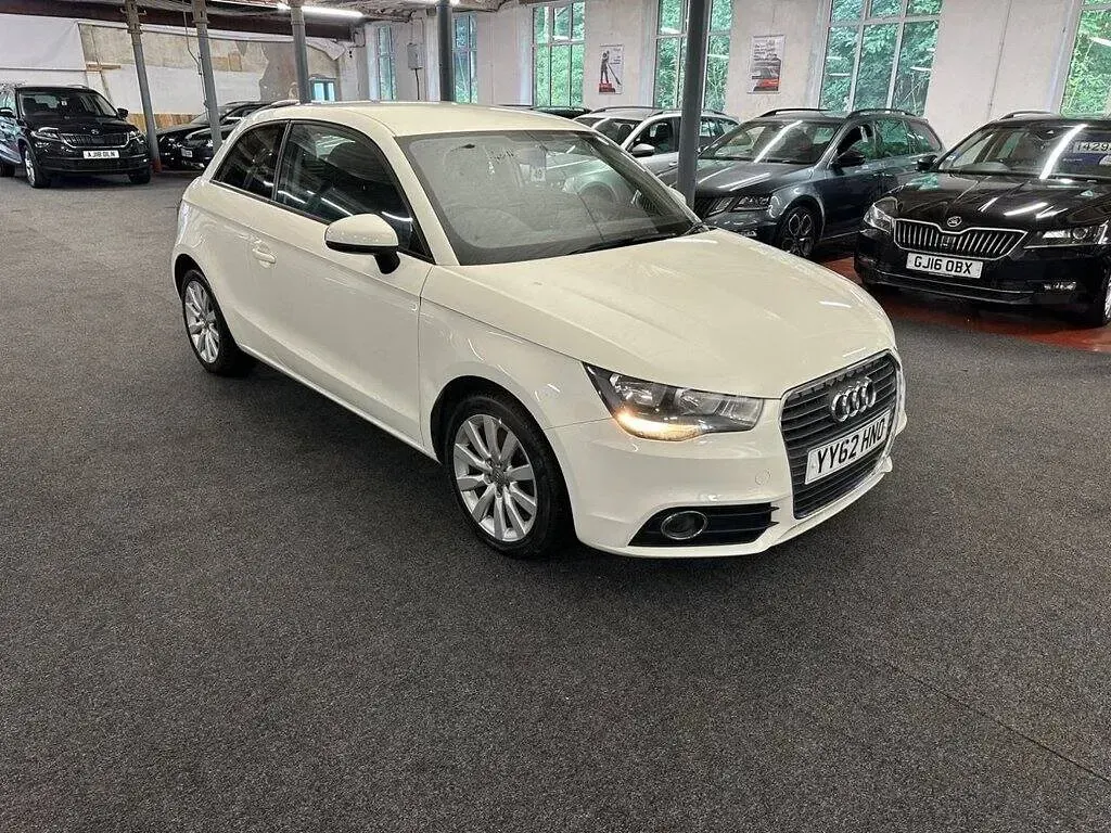 Used Audi A1 Sport 122 HP (89 kW) 2012 White Hatchback