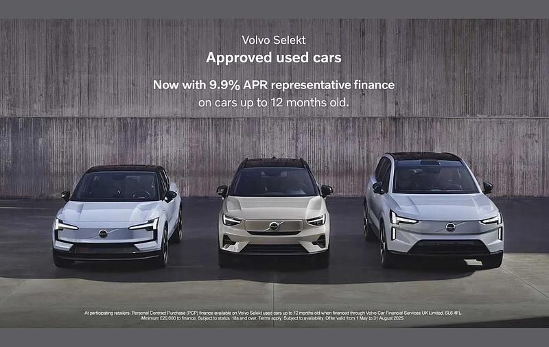Usado Volvo XC40 Ultra 194 HP (142 kW) 2025 Preto SUV