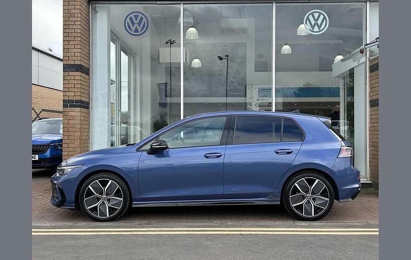 Used VW Golf VIII Black Edition 147 HP (108 kW) 2025 Blue Hatchback