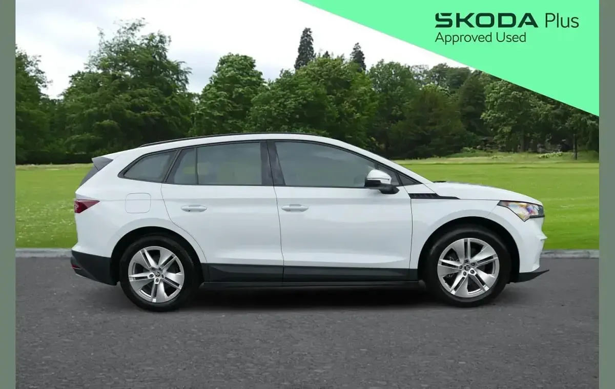 Used Skoda Enyaq iV ecoSuite 131 kW (179 HP) 2023 White SUV