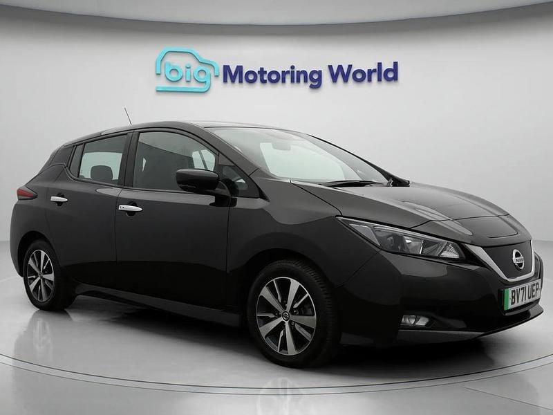 Black Used 2021 Nissan Leaf Acenta Hatchback | £7,700 (Good price) - Image 1/4