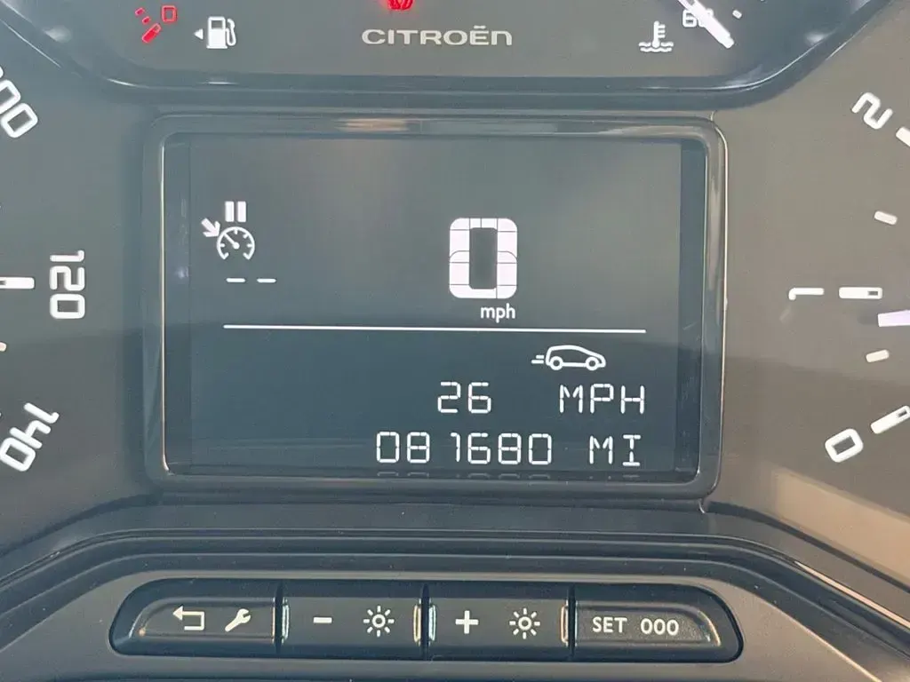 Used Citroën Berlingo 75 HP (55 kW) 2019 White MPV
