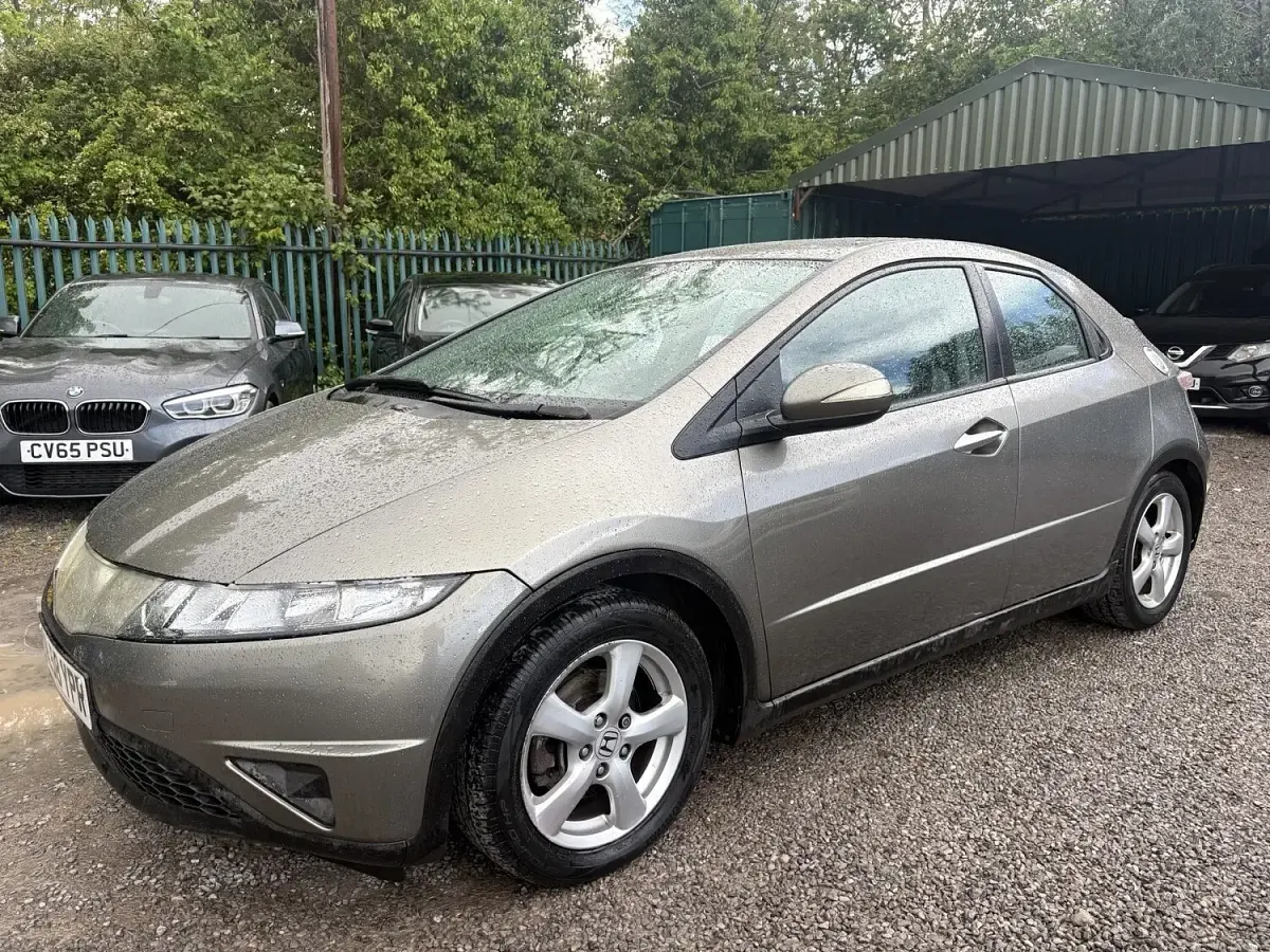 Used Honda Civic SE 140 HP (102 kW) 2008 Grey Hatchback