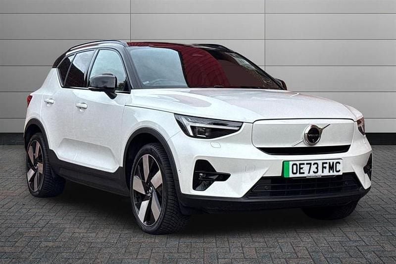 White Used 2023 Volvo XC40 Ultimate SUV | £29,195 (Good price) - Image 1/2