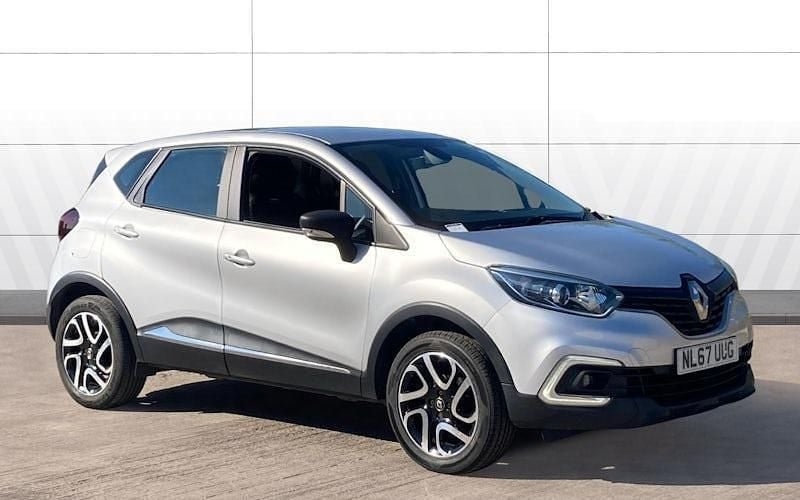 Second-hand Renault Captur Dynamique 101 CP (74 kW) 2017 Albastru SUV