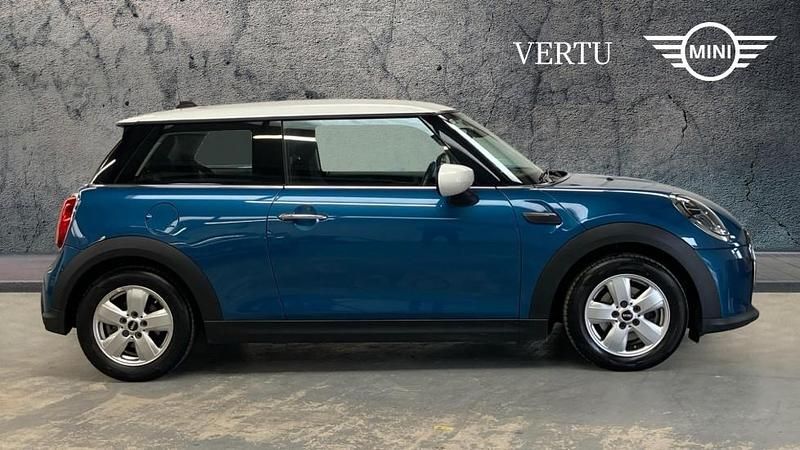 Used Mini Cooper Classic 136 HP (100 kW) 2022 Blue Hatchback