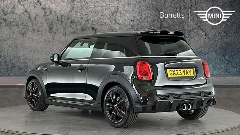 Used Mini John Cooper Works Hatch 228 HP (167 kW) 2023 Green Hatchback