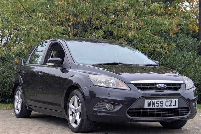 Black Used 2009 Ford Focus Zetec Hatchback | £1,490 (Good price) - Image 1/1