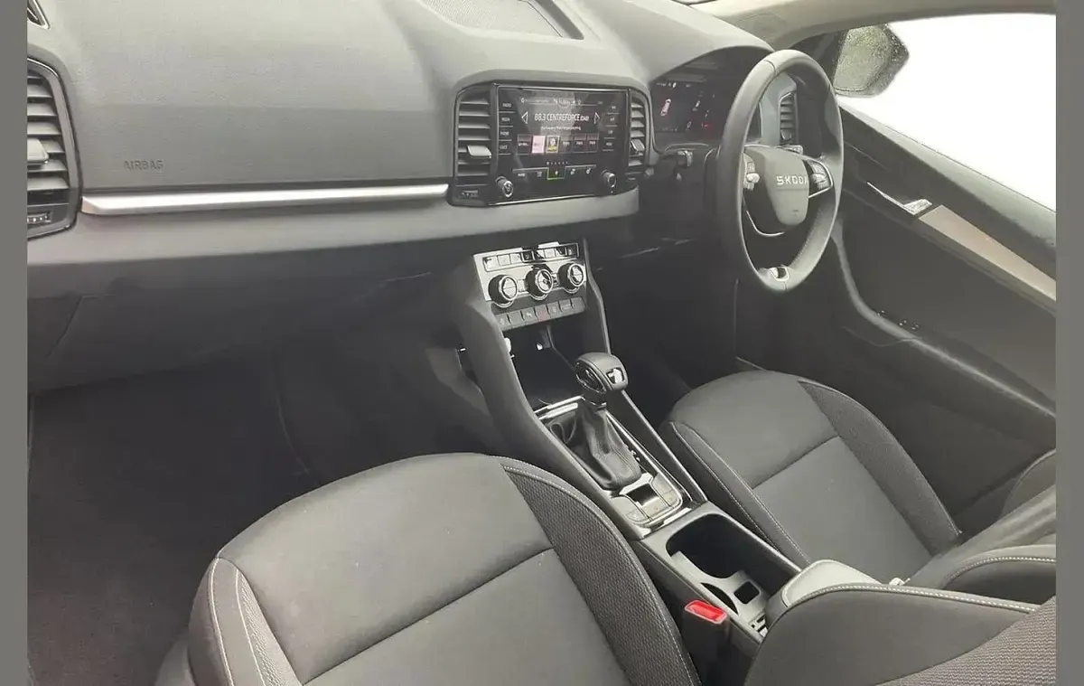 Used Skoda Karoq SE 150 HP (110 kW) 2025 Black magic pearl effect SUV