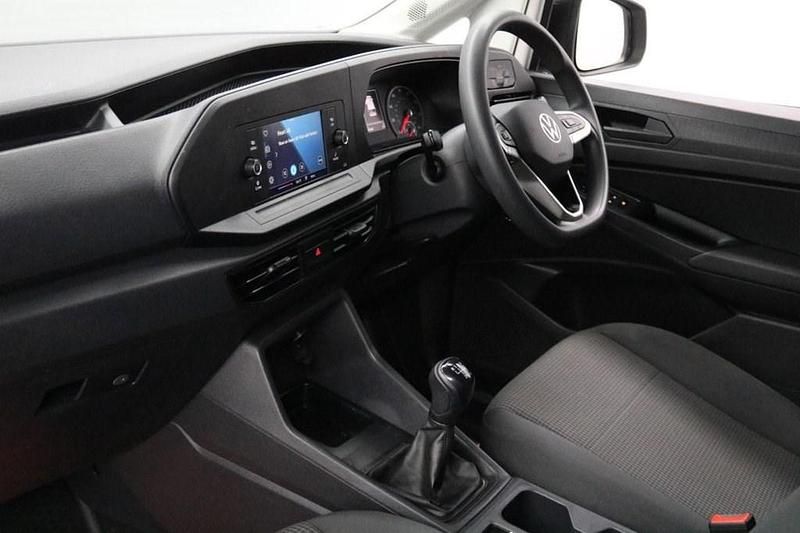 Used VW Caddy 102 HP (75 kW) 2022 White MPV