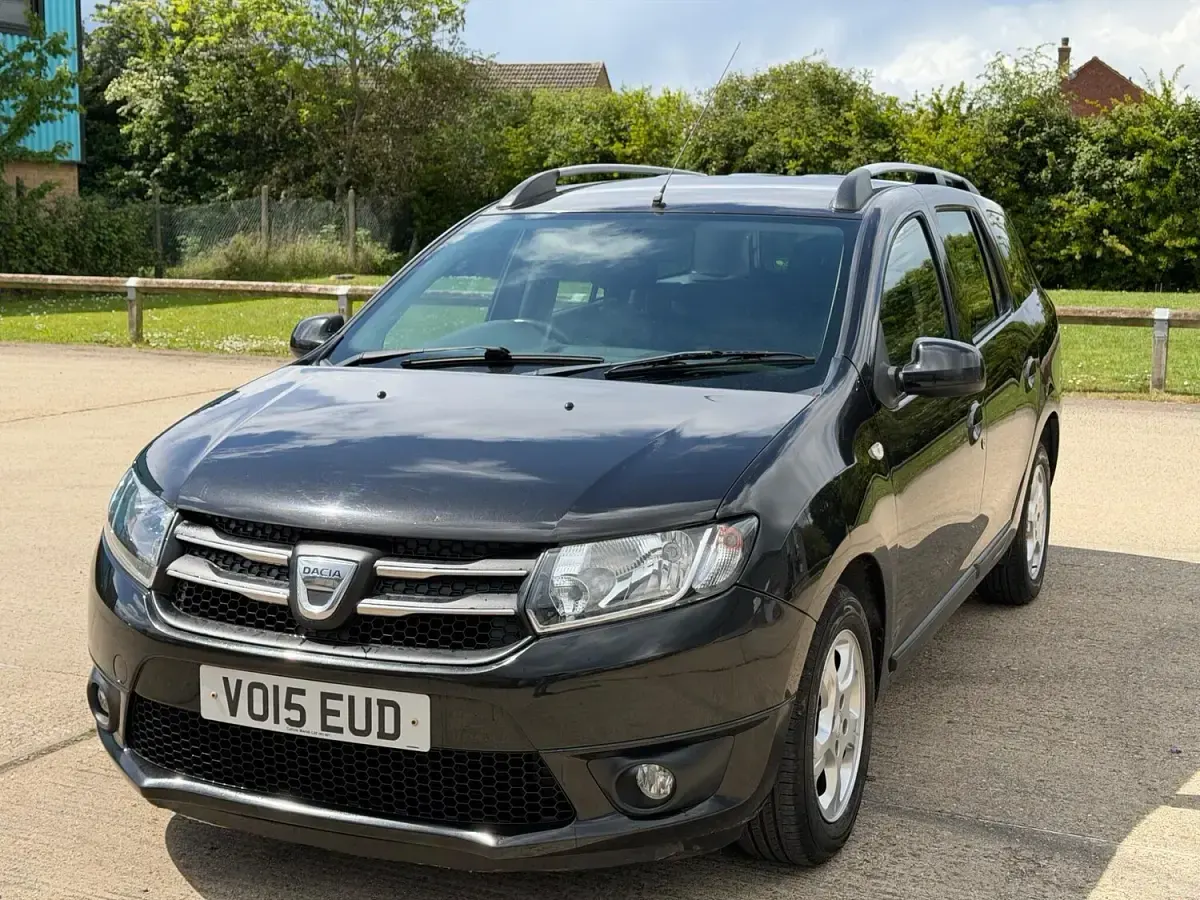Used Dacia Logan MCV Lauréate 2015 Black Estate