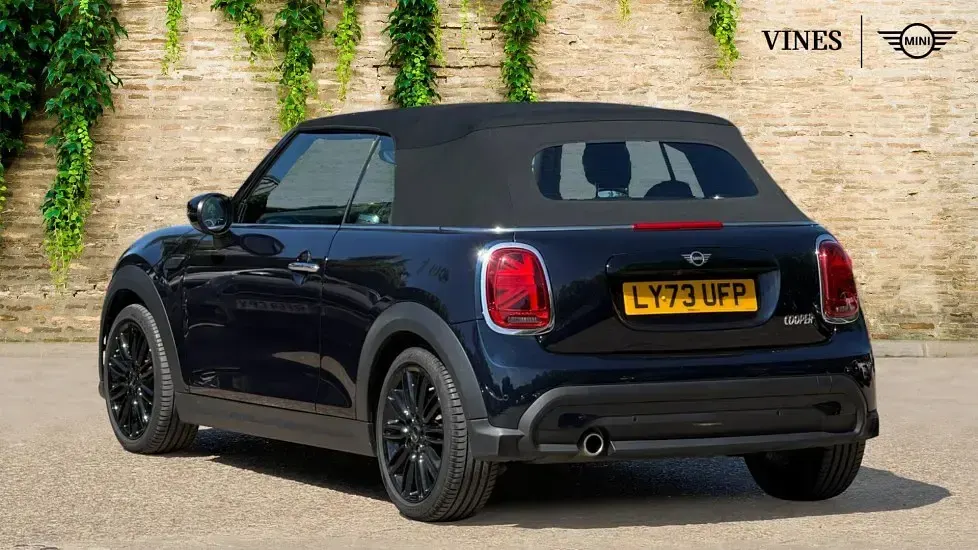 Used Mini Cooper Cabriolet Exclusive 134 HP (98 kW) 2024 Black Cabriolet