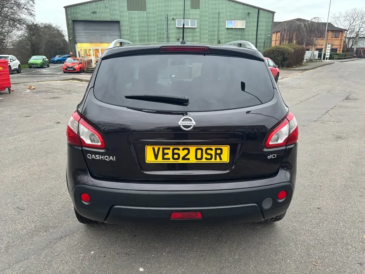 Used Nissan Qashqai N-TEC 110 HP (80 kW) 2012 Black SUV