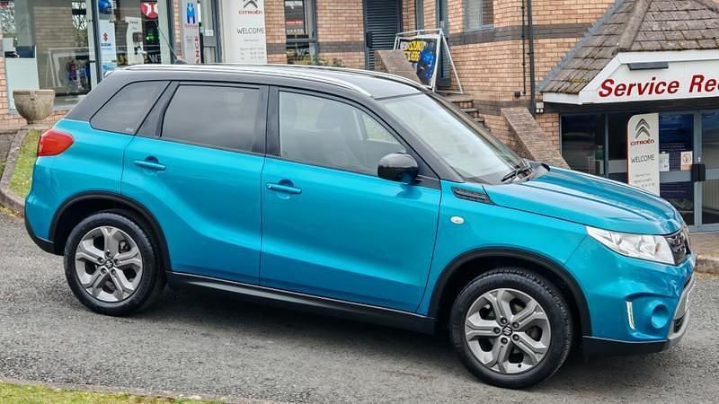 Second-hand Suzuki Vitara SZ-T 120 CP (88 kW) 2018 Turcoaz SUV
