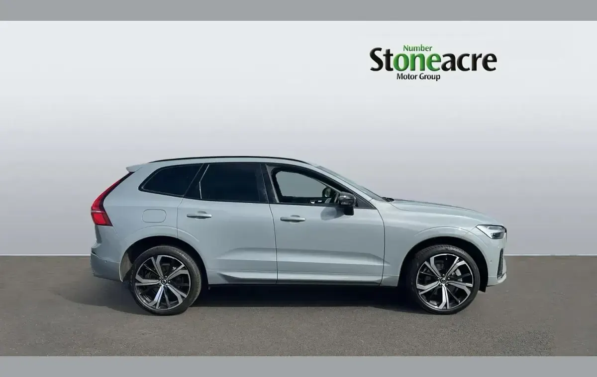 Used Volvo XC60 Ultra 250 HP (183 kW) 2025 Grey SUV