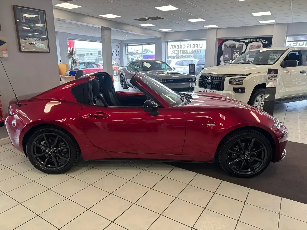 Used Mazda MX5 160 HP (117 kW) 2018 Red Cabriolet