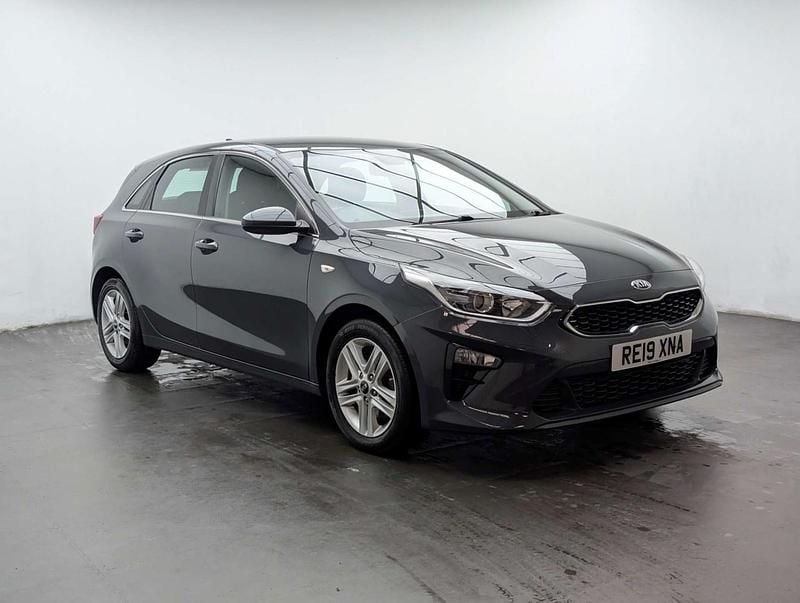 Used Kia Ceed 118 HP (86 kW) 2019 Grey Hatchback