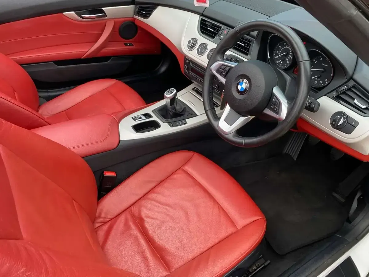 Used BMW Z4 Luxury Line 2014 White Cabriolet