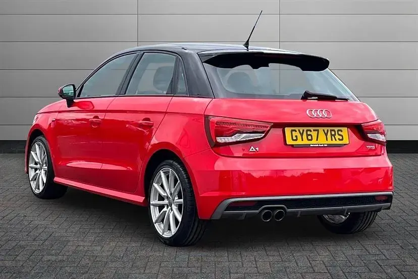 Usado Audi A1 S-Line 125 CV (91 kW) 2018 Rojo