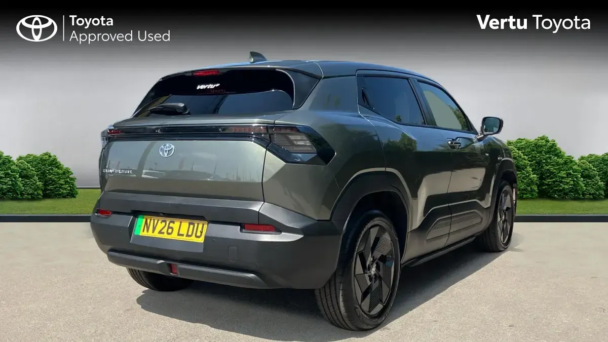 Used Toyota Urban Cruiser Design 127 kW (174 HP) 2026 Green SUV