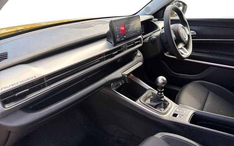 Ny Jeep Avenger Summit 101 HK (74 kW) 2025 Gul SUV