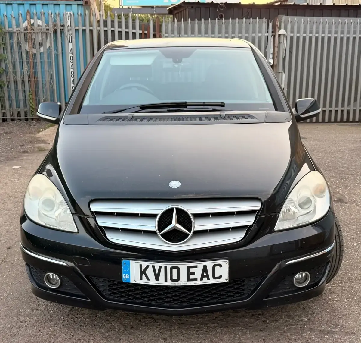 Used Mercedes B160 SE 2010 Black Hatchback