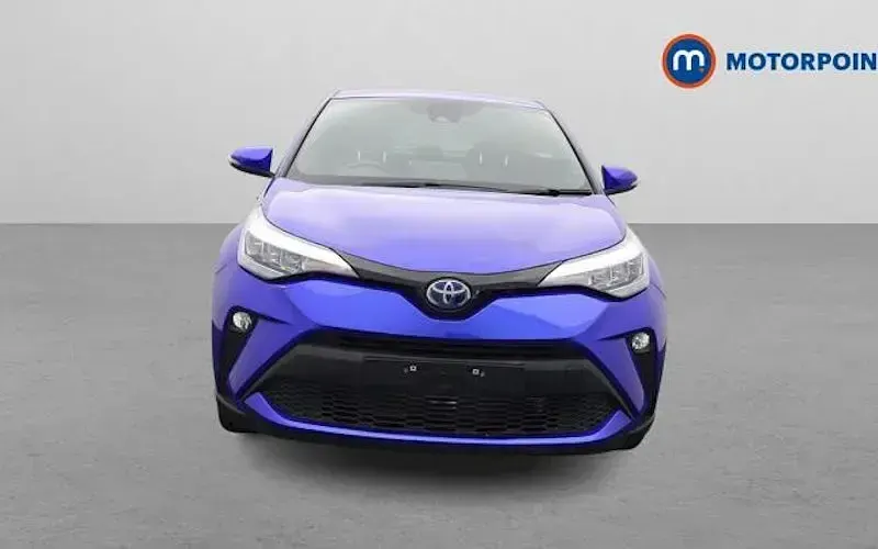 Second-hand Toyota C-HR 122 CP (89 kW) 2023 SUV