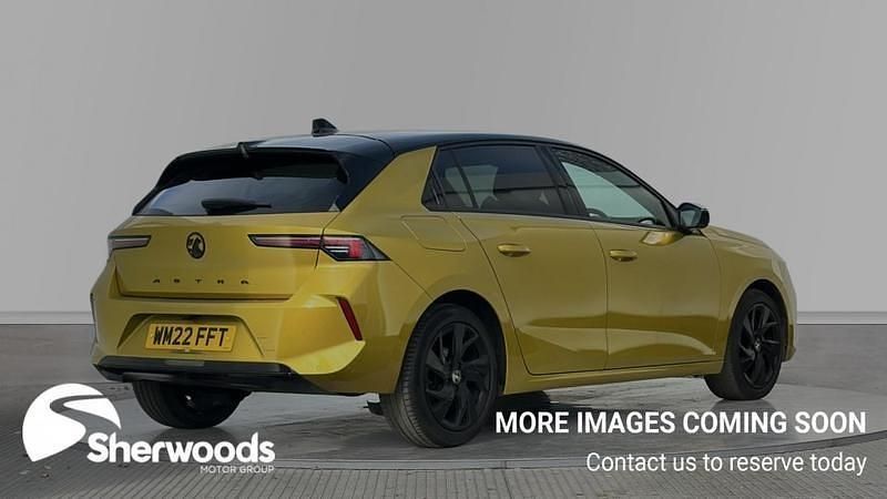 Used Vauxhall Astra GS Line 130 HP (95 kW) 2022 Yellow/black Hatchback