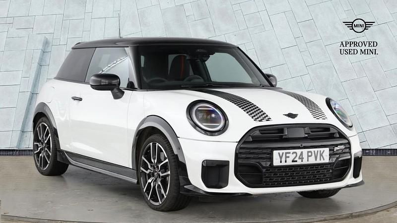 White Used 2024 Mini Cooper S Hatch Hatchback | £26,750 (Expensive) - Image 1/4