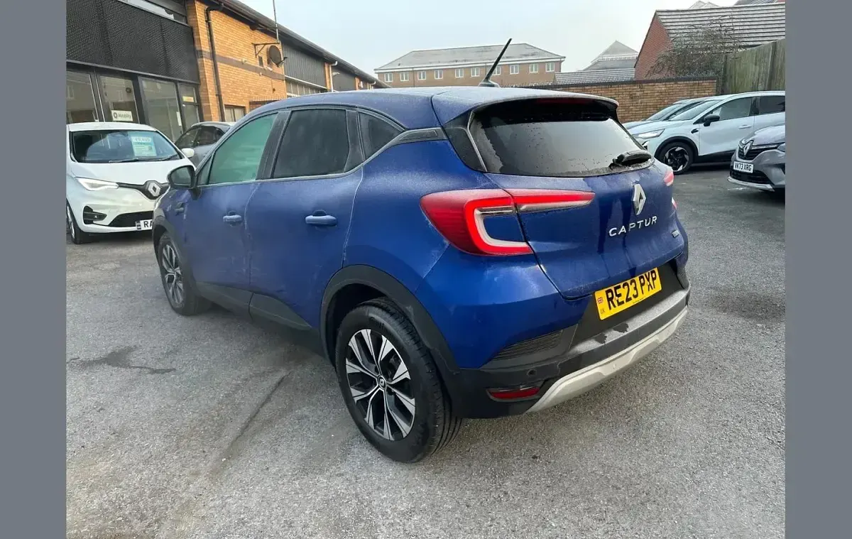 Used Renault Captur Evolution 143 HP (105 kW) 2023 Blue  SUV