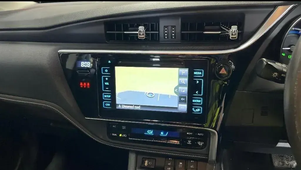 Used Toyota Auris Hybrid 2018 Silver Hatchback