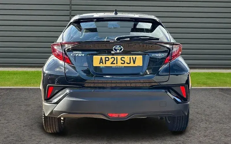 Used Toyota C-HR 122 HP (89 kW) 2023 SUV