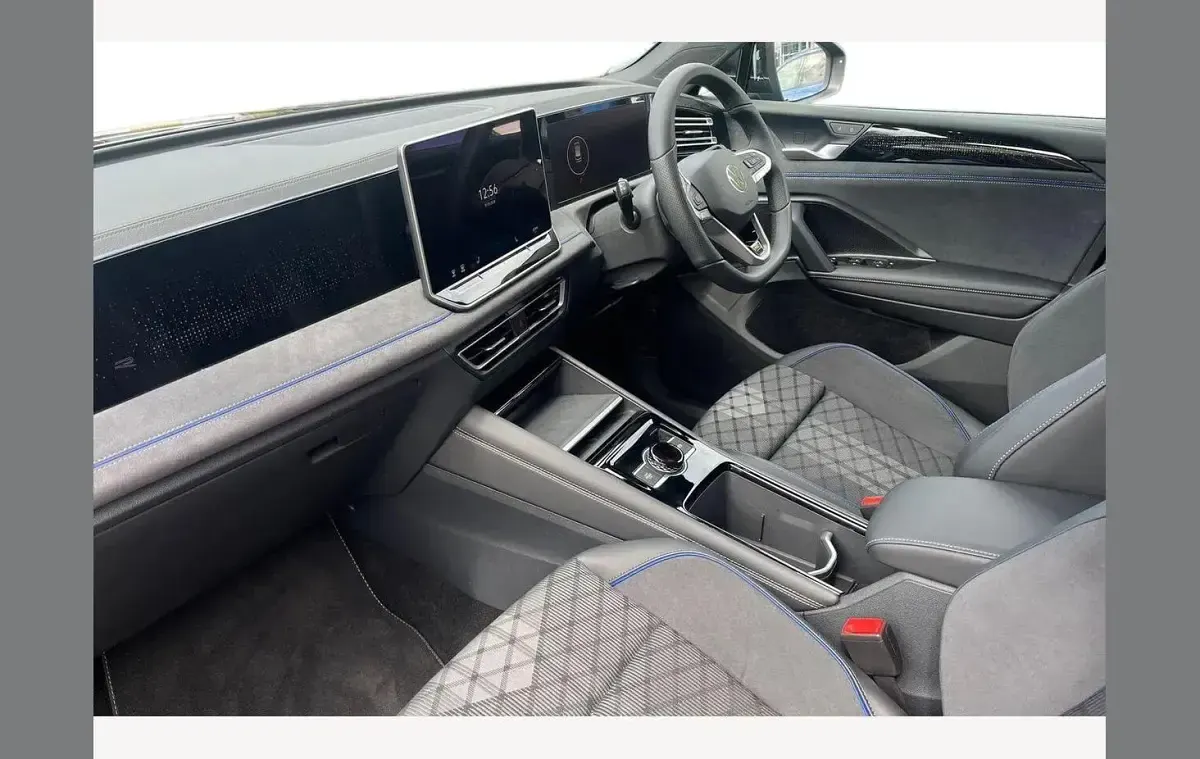 Used VW Tiguan R-line 150 HP (110 kW) 2026 Black SUV