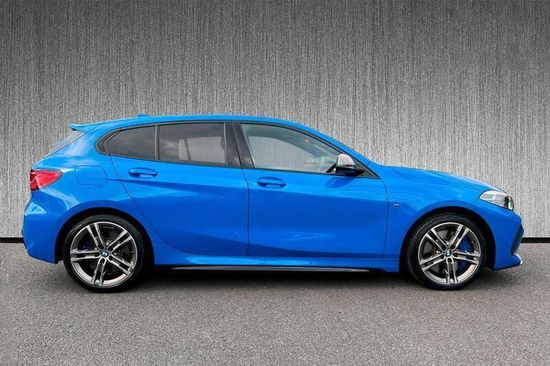 Used BMW M135 Comfort Edition 306 HP (225 kW) 2020 Blue Hatchback