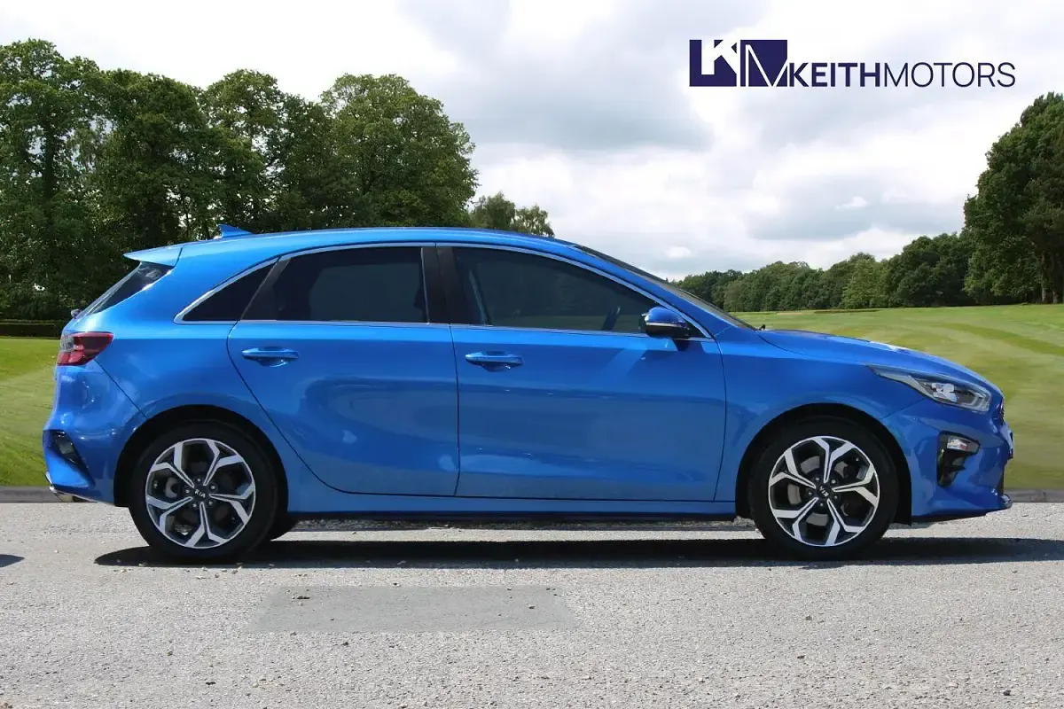 Used Kia Ceed 140 HP (102 kW) 2019 Blue Hatchback