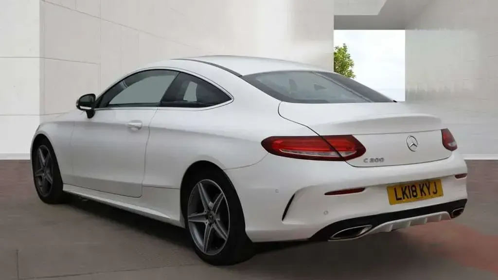 Used Mercedes C200 AMG line 2018 White Coupe