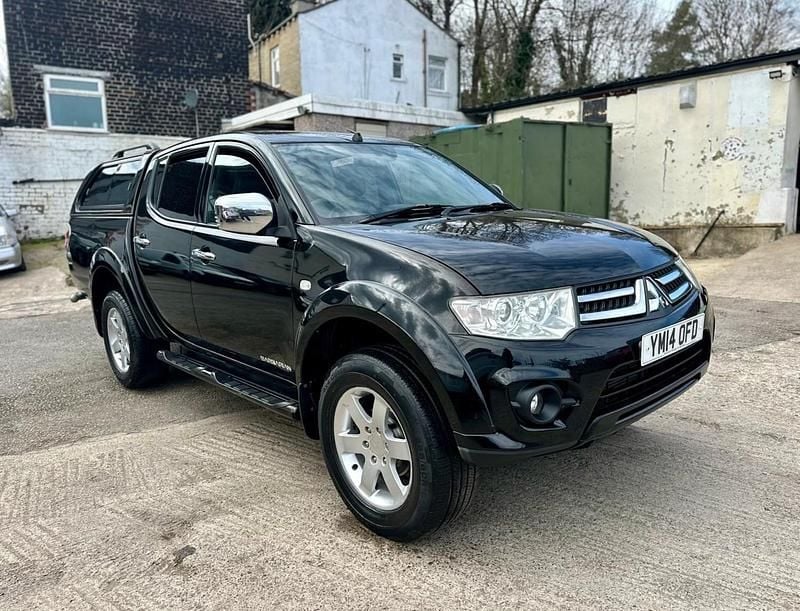 Usado Mitsubishi L200 176 HP (129 kW) 2014 Preto Pickup