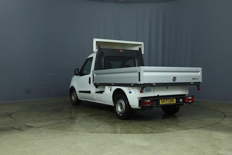 Used Fiat Doblò 2021 White MPV