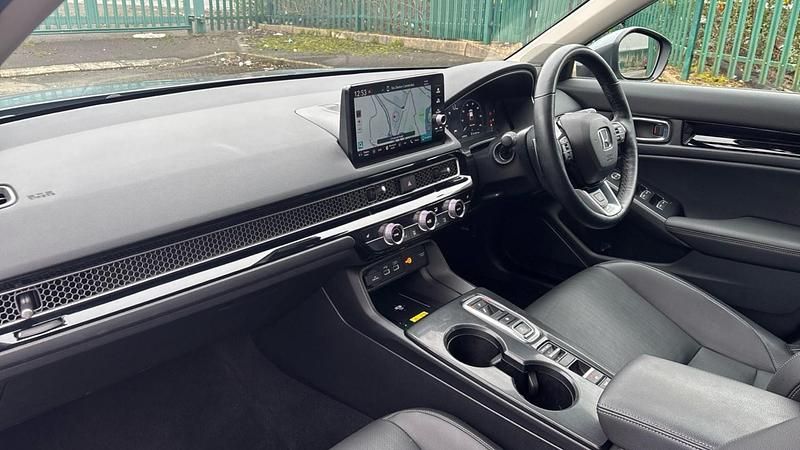 Used Honda Civic Advance 143 HP (105 kW) 2024 Grey Hatchback